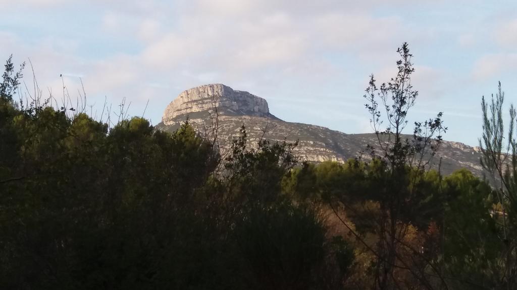 Le Mas Du Pin Vert Aubagne Buitenkant foto